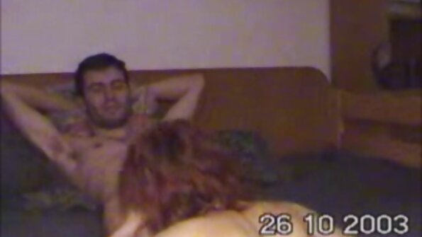 Lezbiyenler yalamak tatlı kutu sonra bir uyandırıcı türk porno sinema filmleri masaj